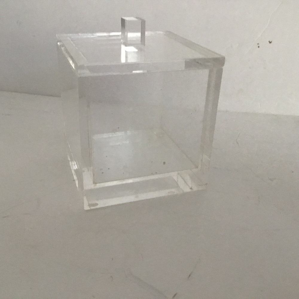 Display box in heavy  duty plastic